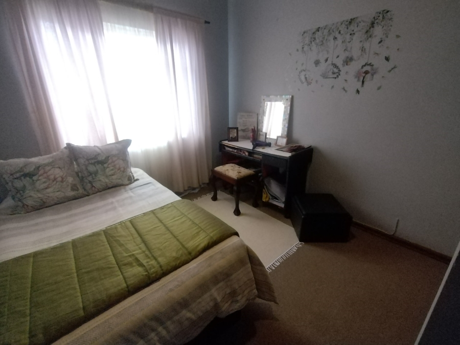 4 Bedroom Property for Sale in Humansdorp Eastern Cape